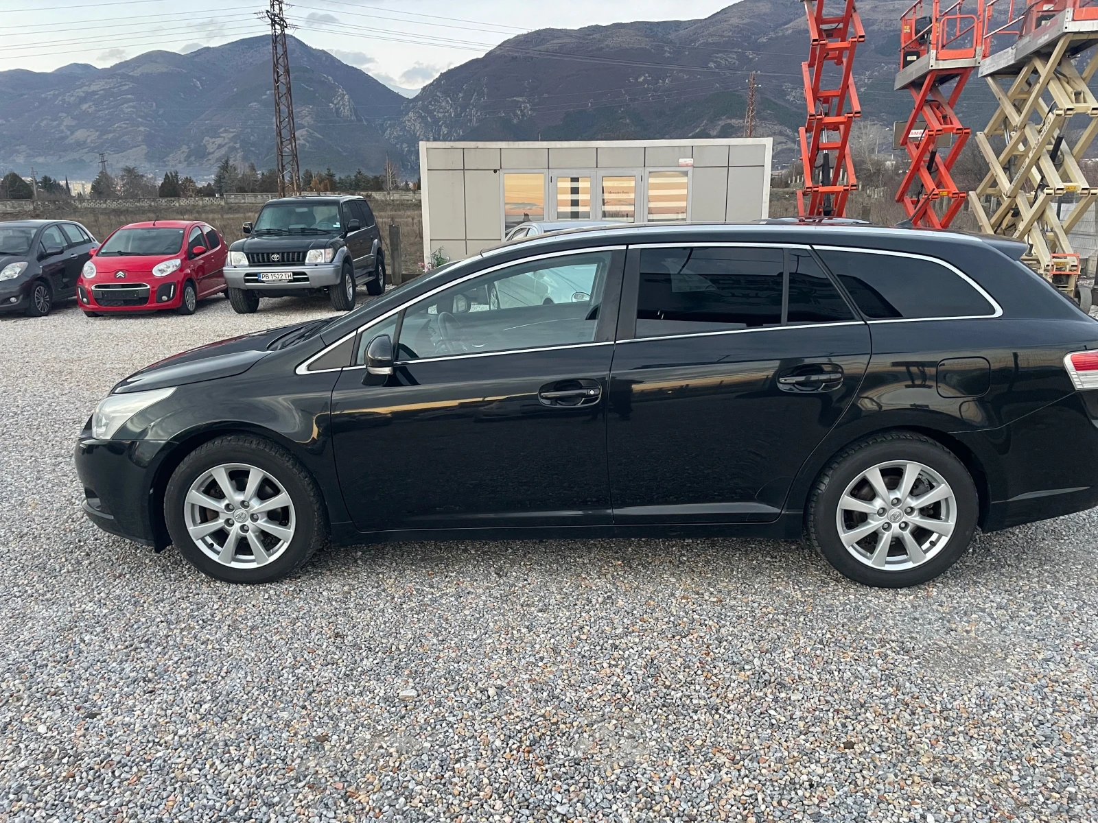 Toyota Avensis 2.0D4D 126кс ЕВРО 5  - изображение 7