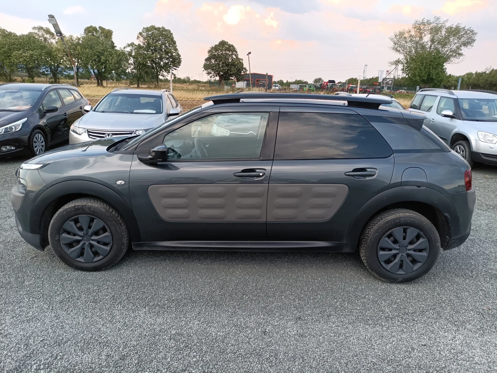 Citroen C4 Cactus 1.6HDI - изображение 8