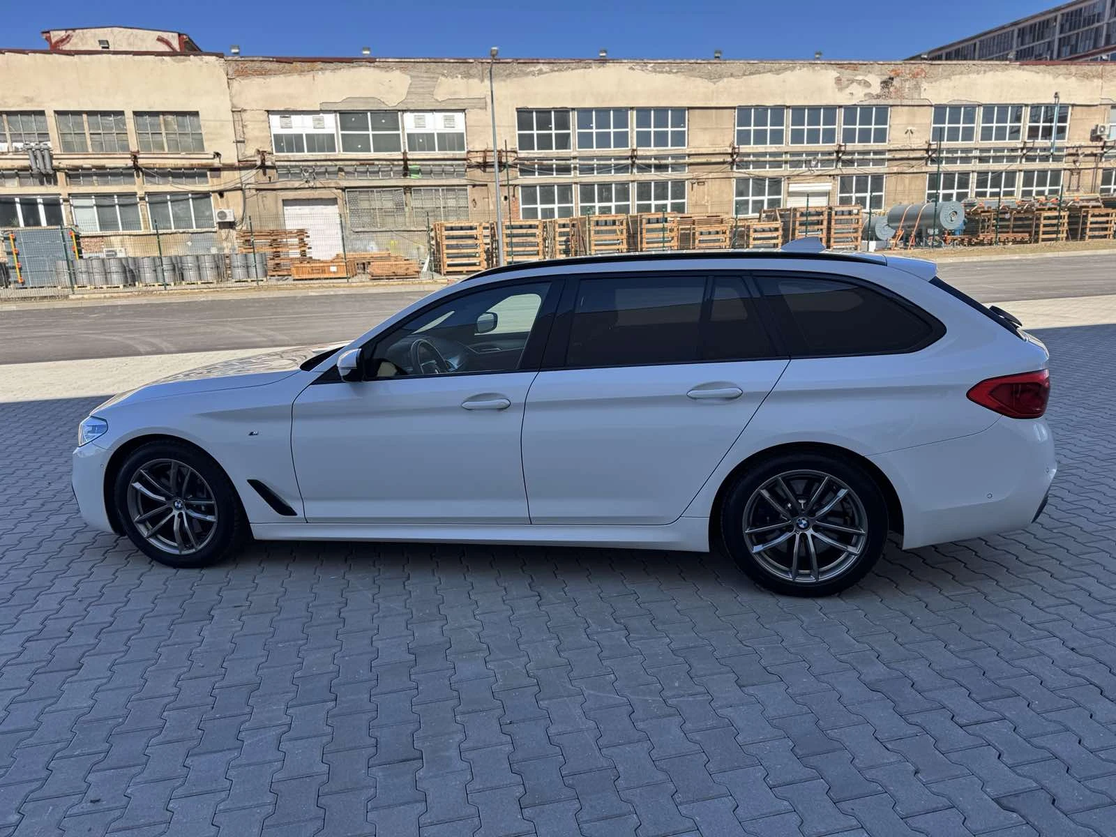 BMW 530 Touring Sport Line - изображение 5