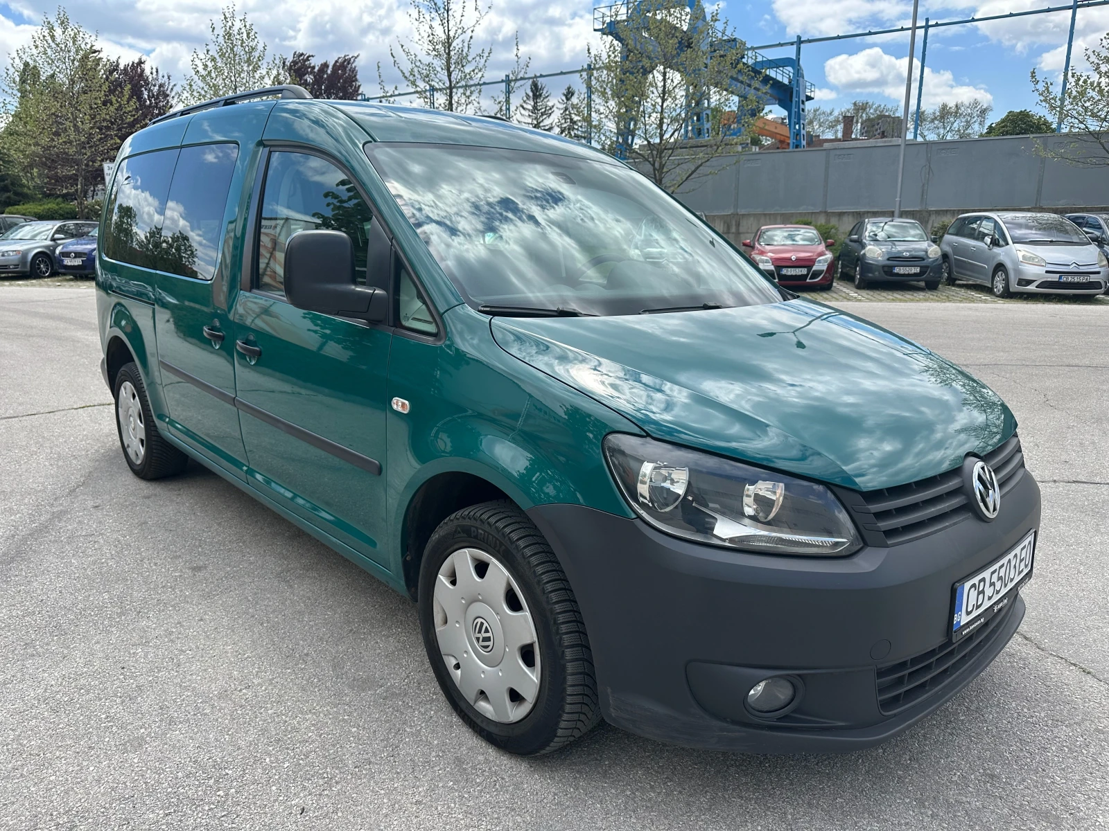VW Caddy 1.6d 102 к.с./MAXI - изображение 6