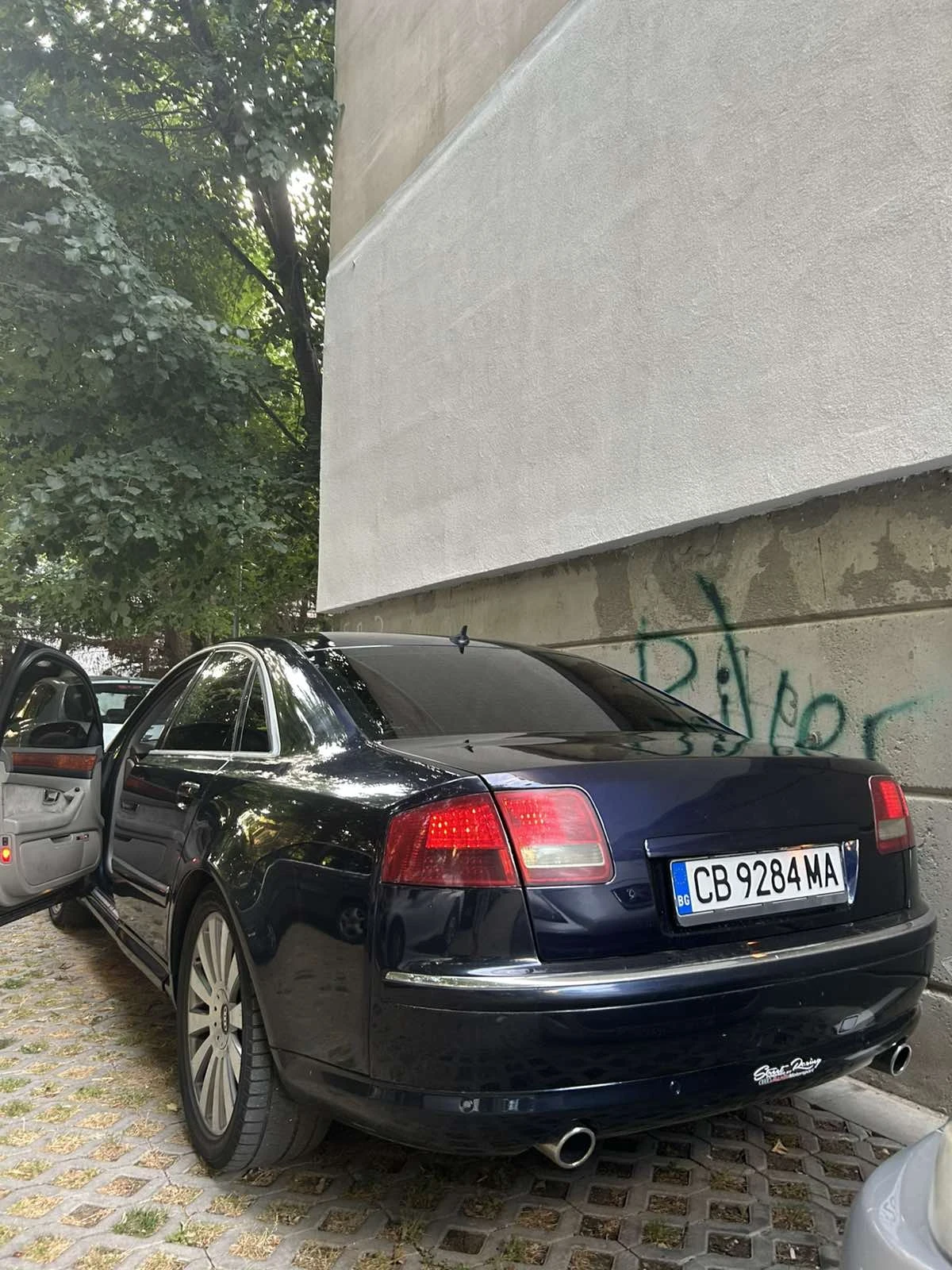 Audi A8 4.2 бензин/газ - изображение 5