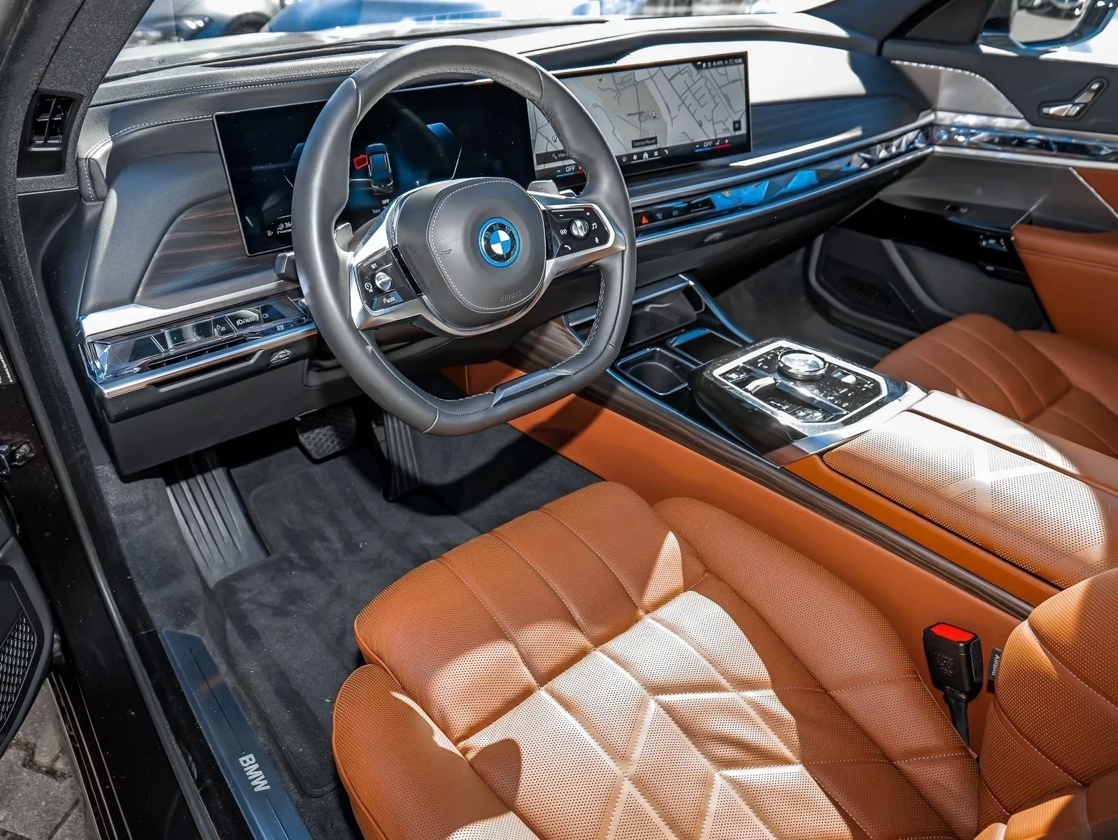 BMW 750 xDrive Integral DA Prof. PA Prof. HuD  - изображение 3