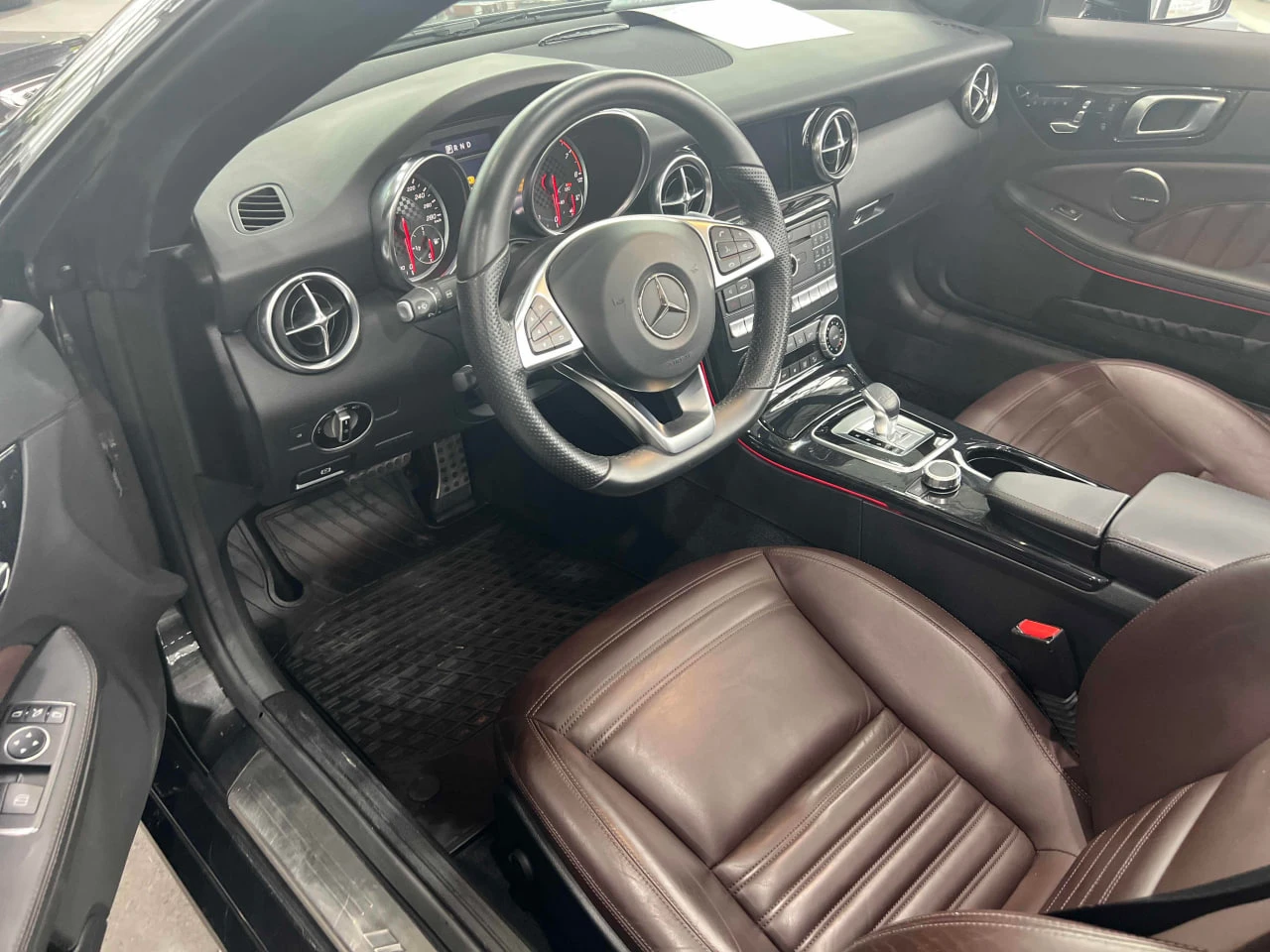 Mercedes-Benz SLC CARFAX* АВТОФИНАНСИРАНЕ БЕЗ ПЪРВОНАЧАЛНА ВНОСКА - изображение 5