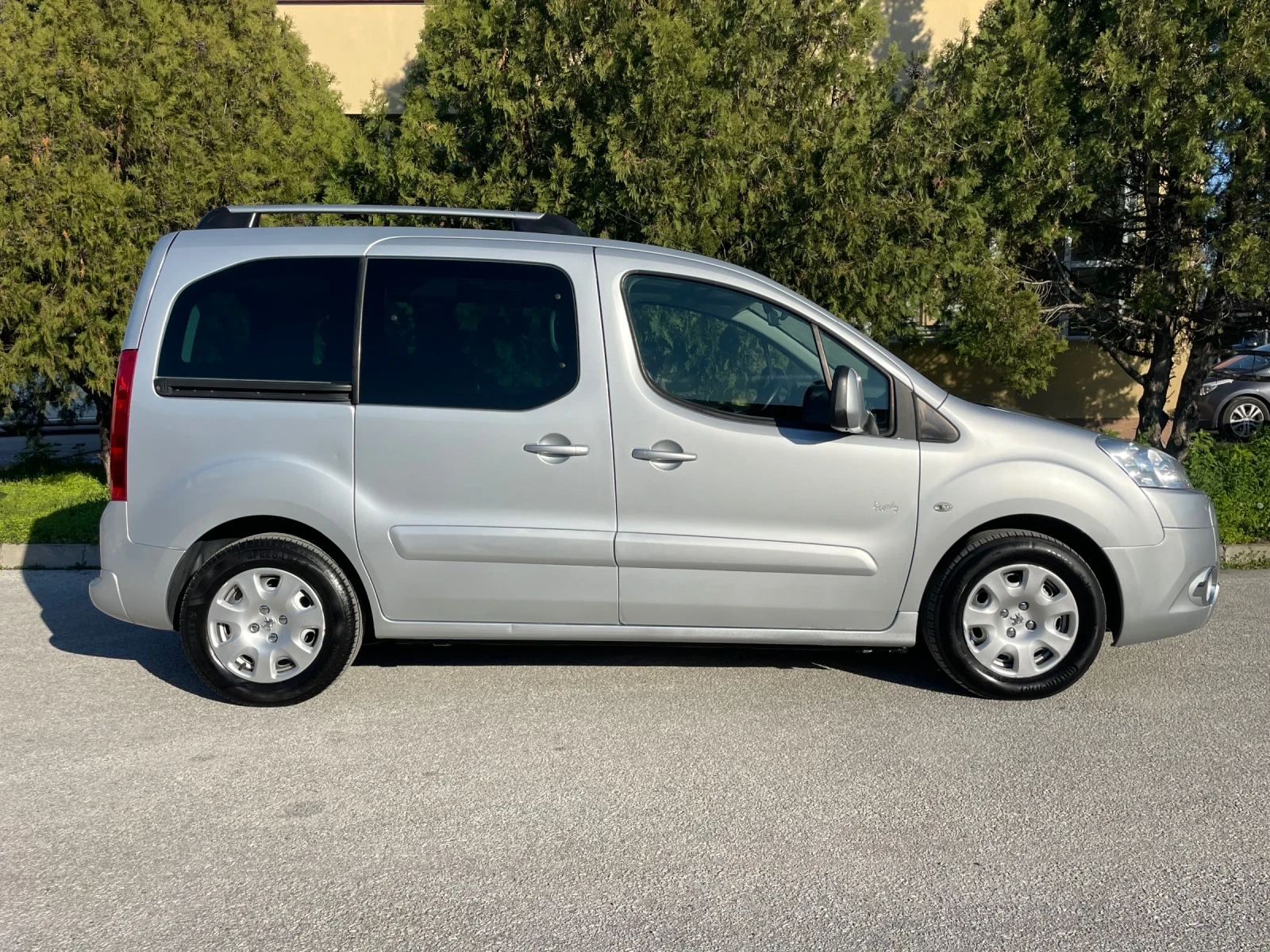 Peugeot Partner 1.6HDi 115к.с. FAMILY ПАНОРАМА ГЕРМАНИЯ - изображение 9