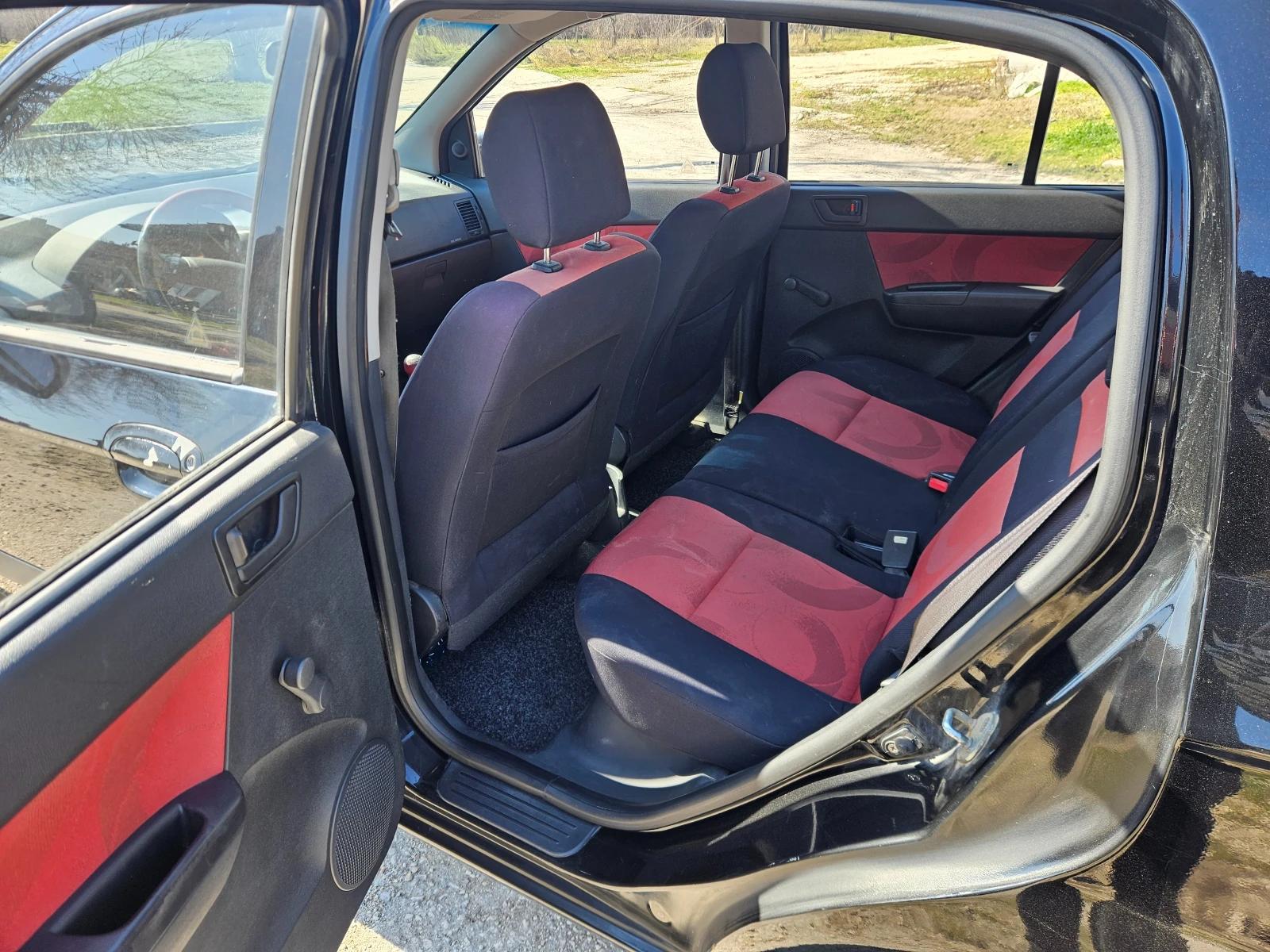 Hyundai Getz 1.1, снимка 14 - Автомобили и джипове - 53798004