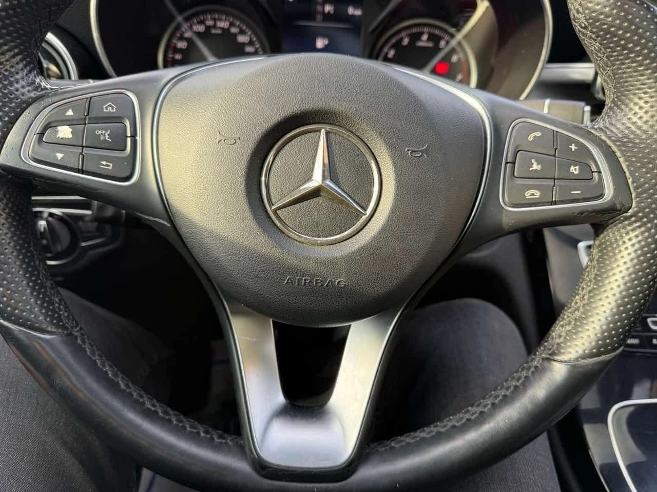 Mercedes-Benz C 300 * CARFAX * ЦЕНА ДО БГ, снимка 14 - Автомобили и джипове - 53974539