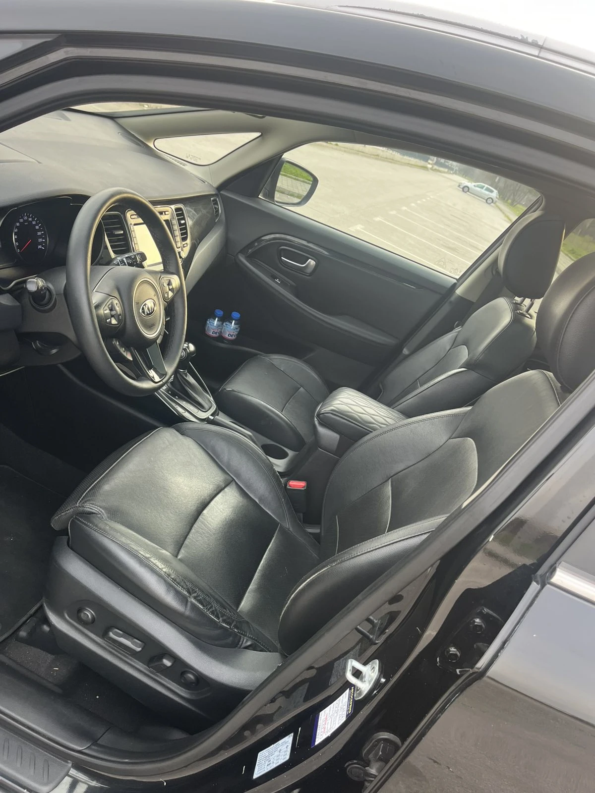 Kia Carens, снимка 8 - Автомобили и джипове - 53977553