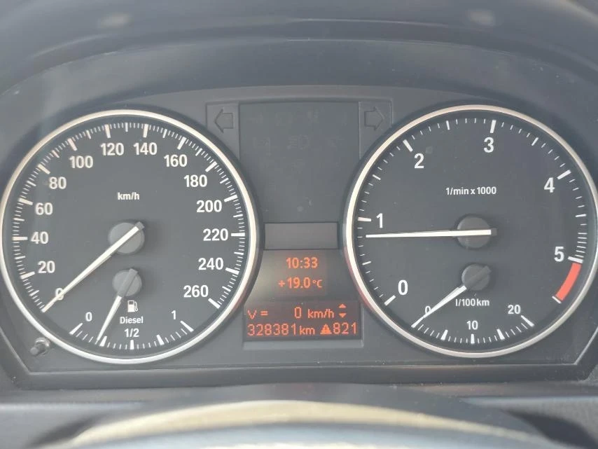 BMW 320, снимка 12 - Автомобили и джипове - 54045508