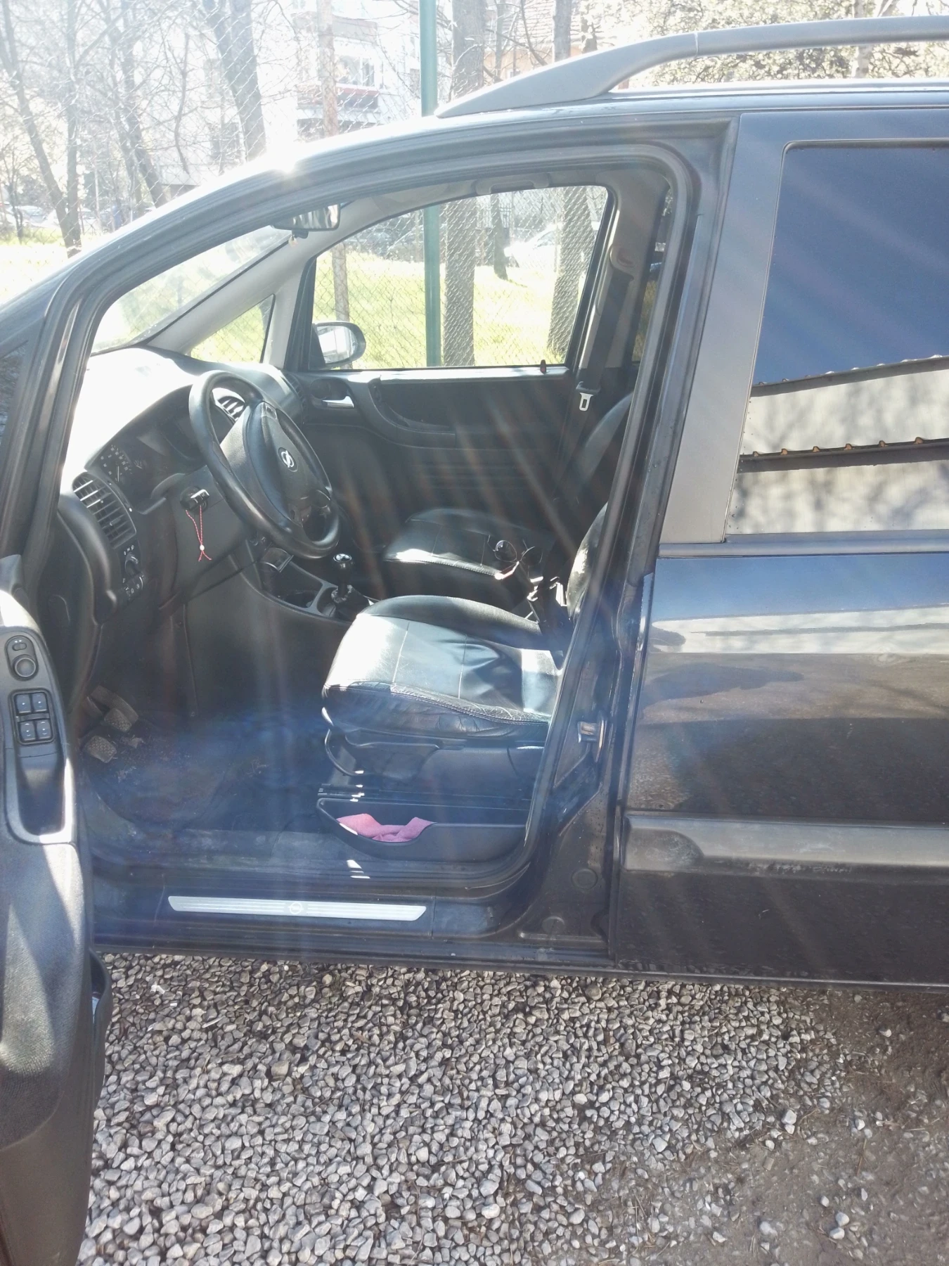 Opel Zafira, снимка 3 - Автомобили и джипове - 54150023