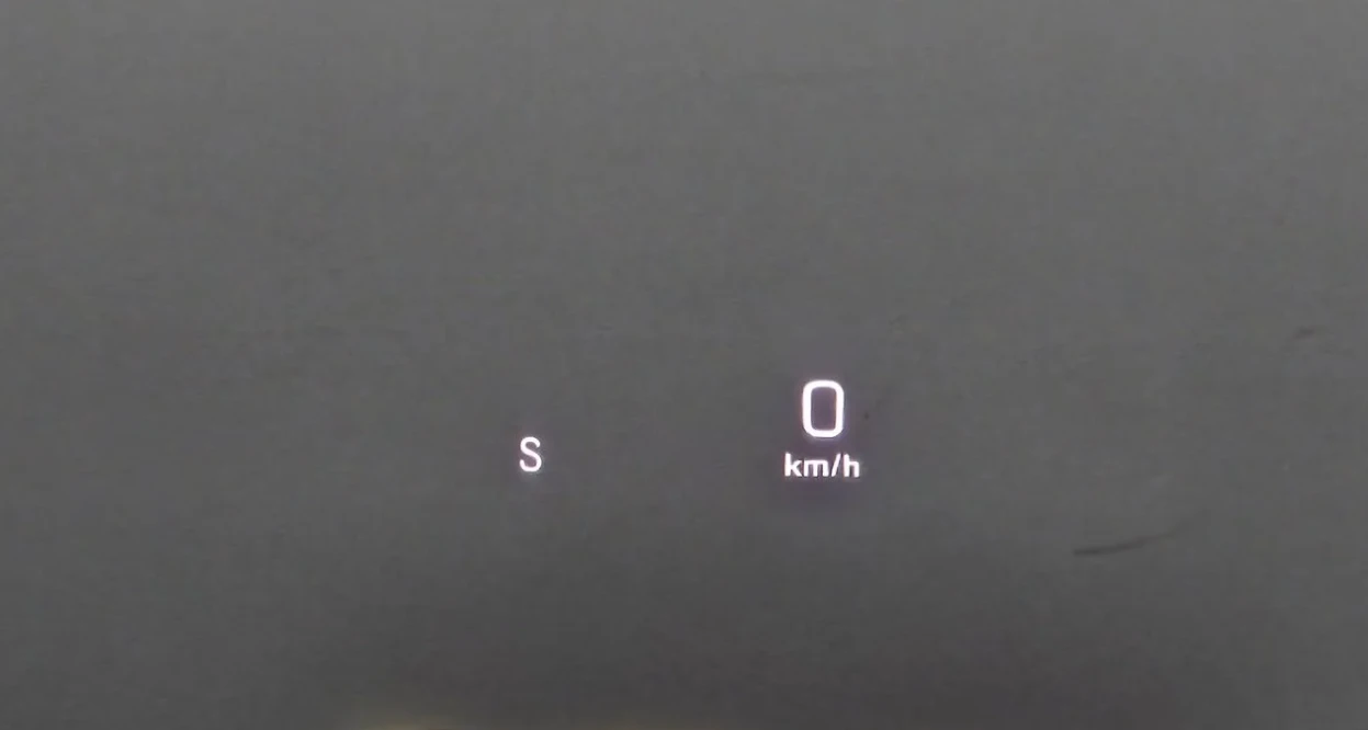 Mercedes-Benz E 300 4MATIC AMG Line, снимка 10 - Автомобили и джипове - 54370875