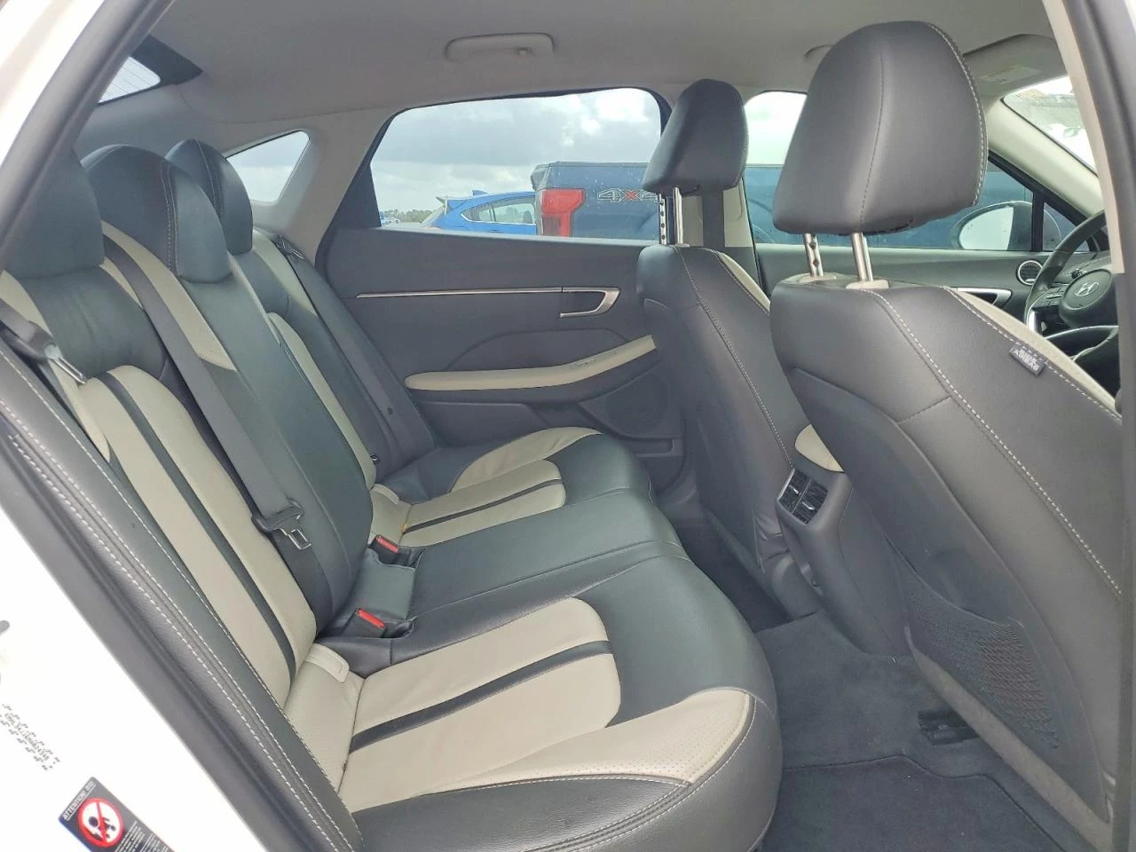 Hyundai Sonata 2.0L Hybrid | Mobile.bg � ����������� 10