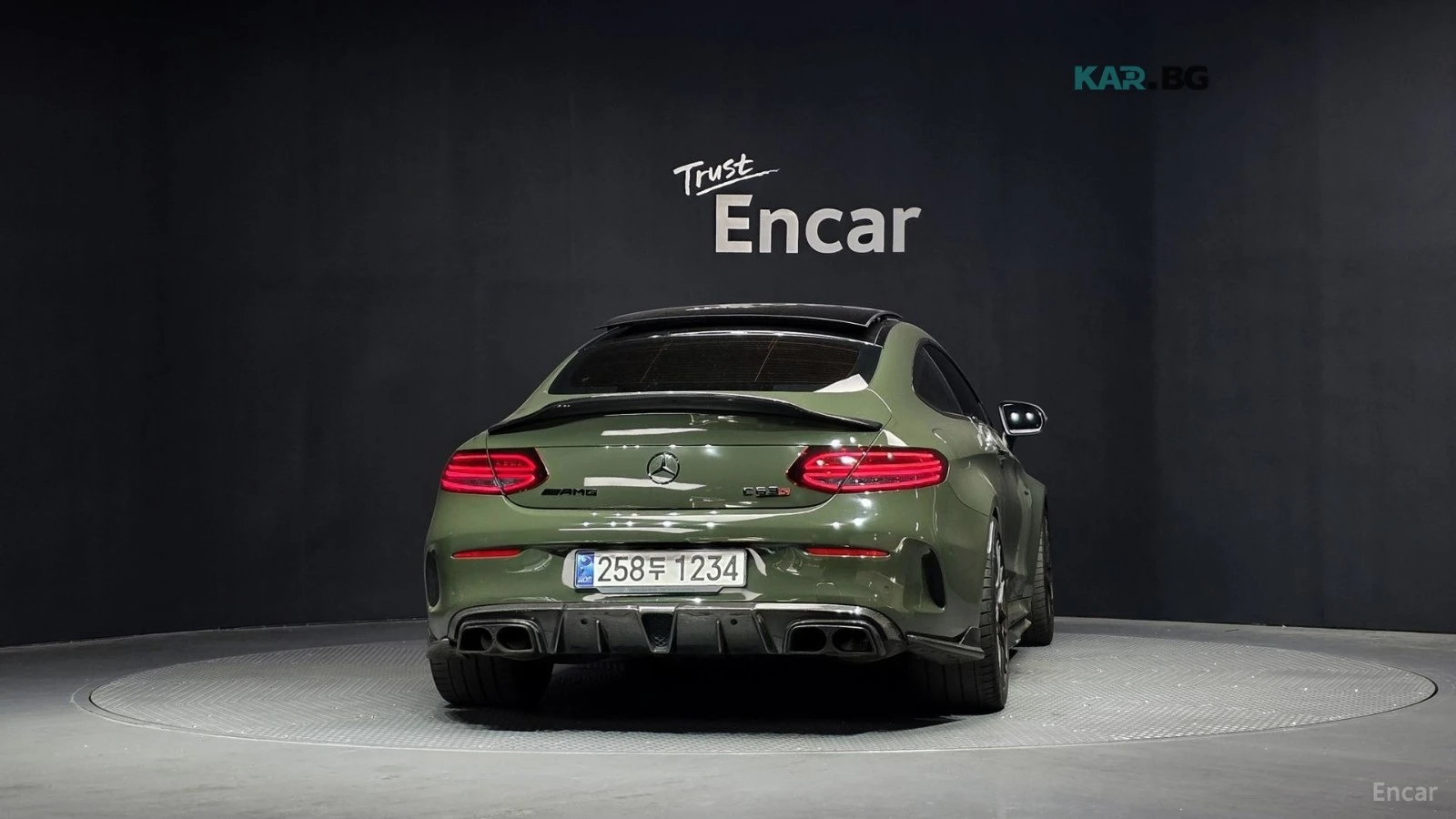 Mercedes-Benz C 63 AMG * COUPE* CARBON* BURMESTER* ПОДГРЕВ* ПАНОРАМА* 360, снимка 4 - Автомобили и джипове - 54924035