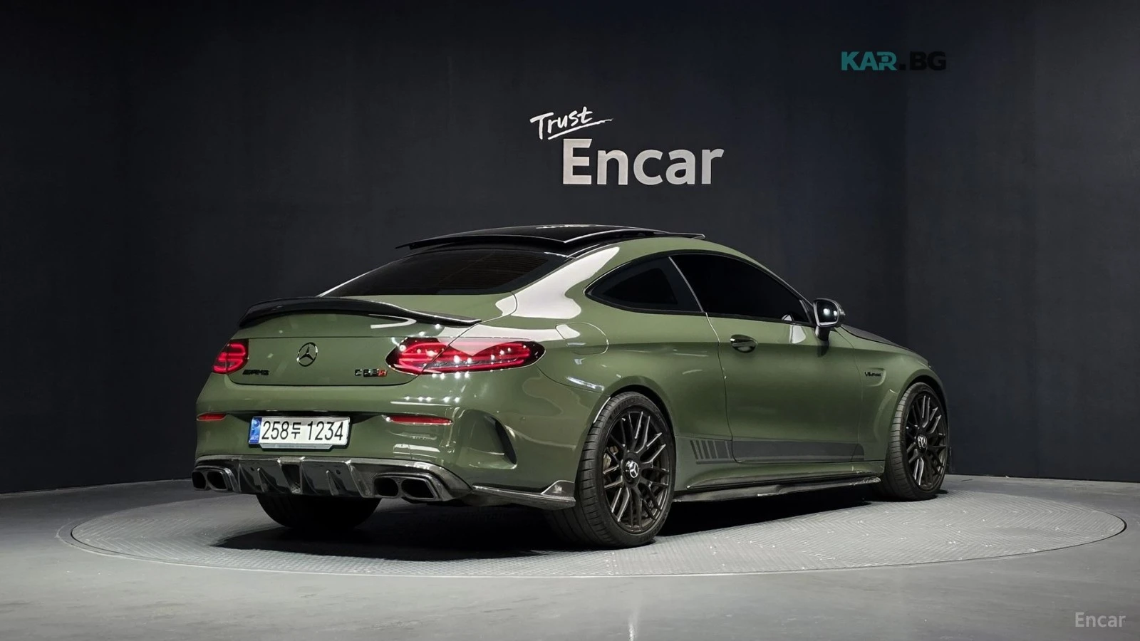 Mercedes-Benz C 63 AMG * COUPE* CARBON* BURMESTER* ПОДГРЕВ* ПАНОРАМА* 360, снимка 2 - Автомобили и джипове - 54924035