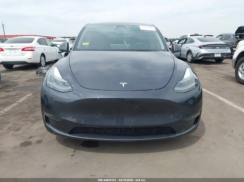 Tesla Model Y Performance 2024 AWD | Dual Motor, снимка 2 - Автомобили и джипове - 54931301