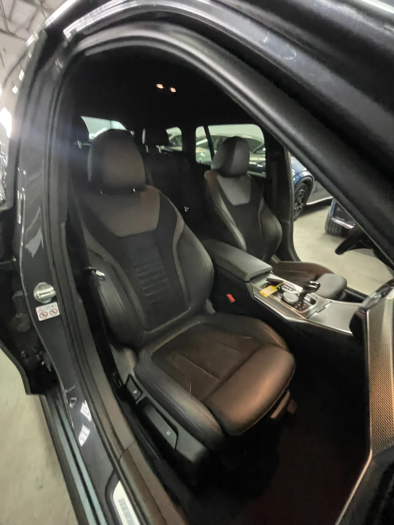 BMW 320 XD/Mpak/камера/КАТО НОВА/!!!, снимка 13 - Автомобили и джипове - 54981391