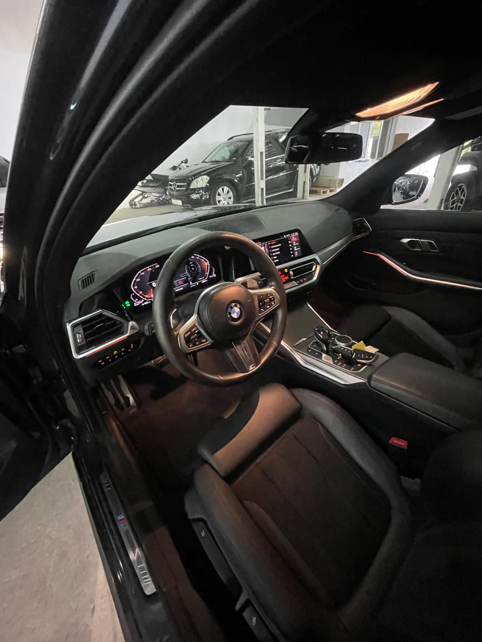 BMW 320 XD/Mpak/камера/КАТО НОВА/!!!, снимка 10 - Автомобили и джипове - 54981391