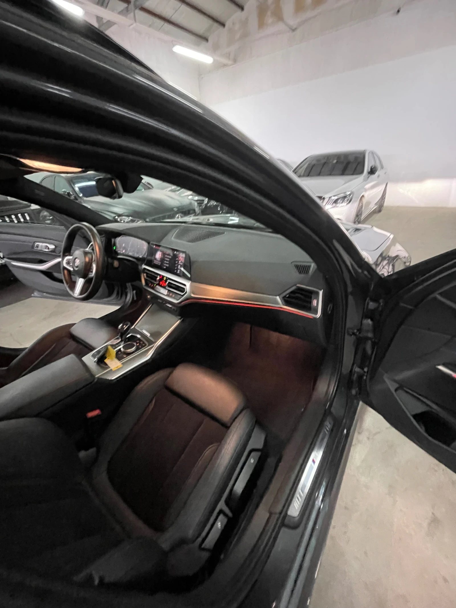 BMW 320 XD/Mpak/камера/КАТО НОВА/!!!, снимка 12 - Автомобили и джипове - 54981391