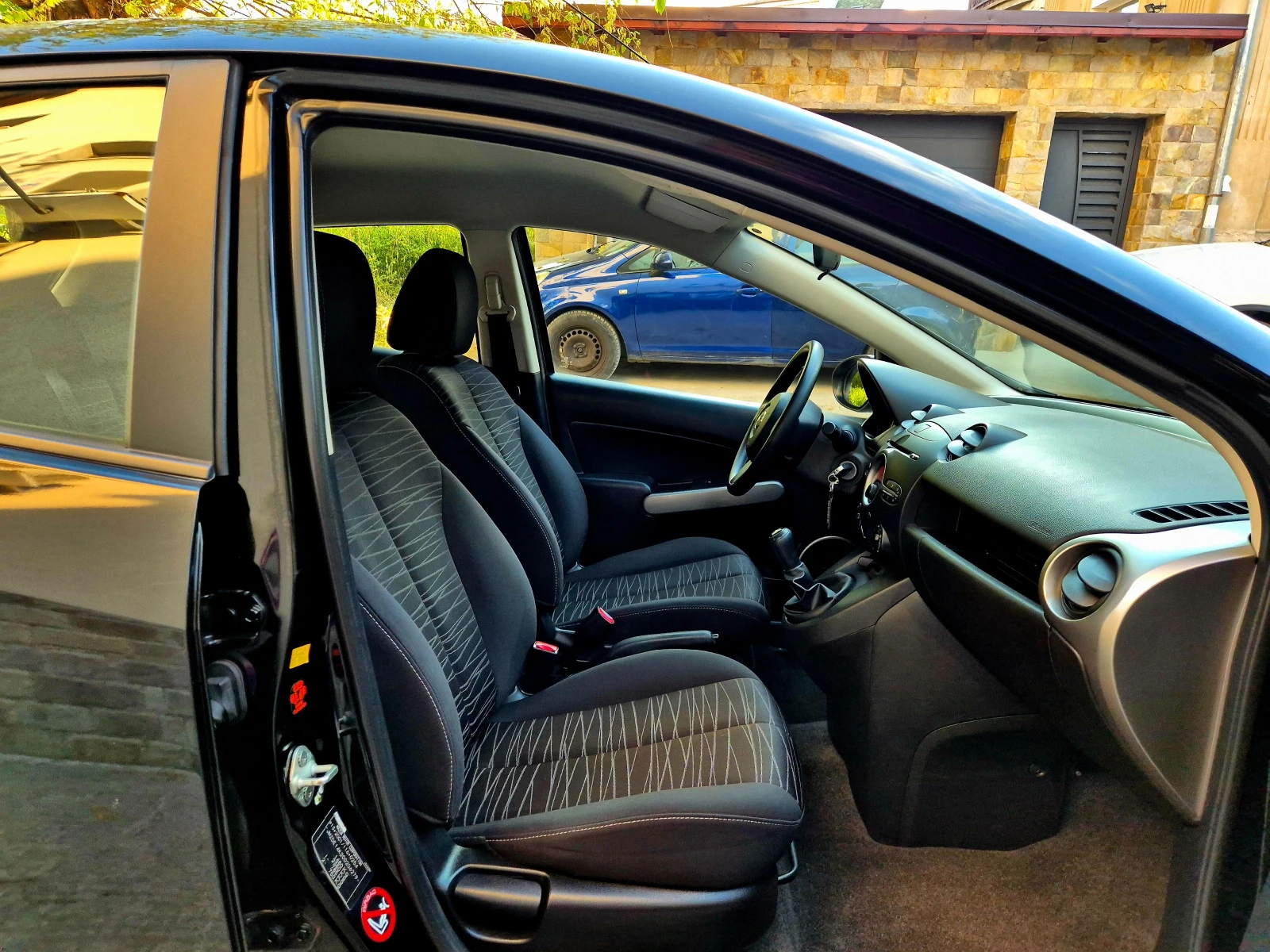 Toyota Yaris 1.3i-верига-нов-japan, снимка 11 - Автомобили и джипове - 54993804