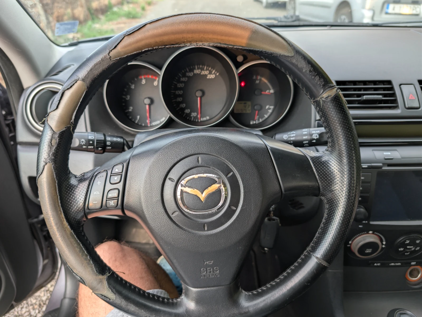 Mazda 3, снимка 13 - Автомобили и джипове - 55192356