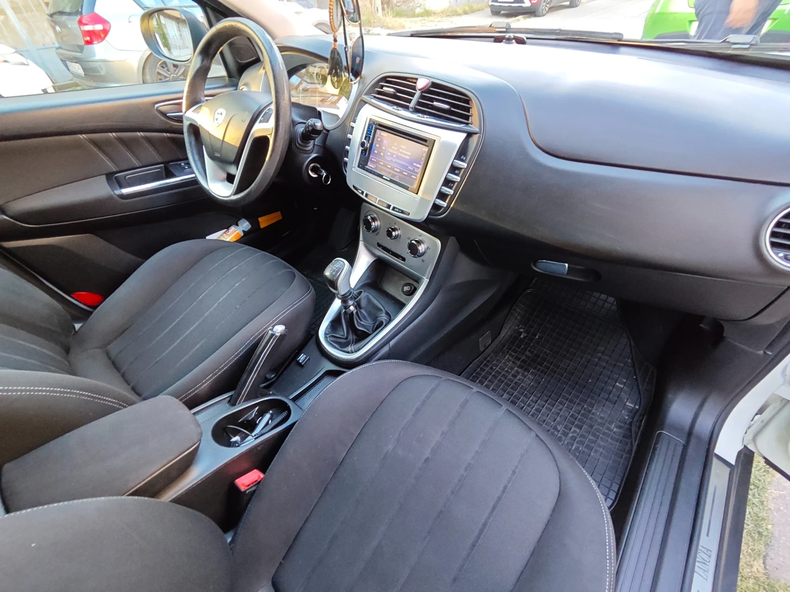 Lancia Delta LPG, снимка 7 - Автомобили и джипове - 55702342