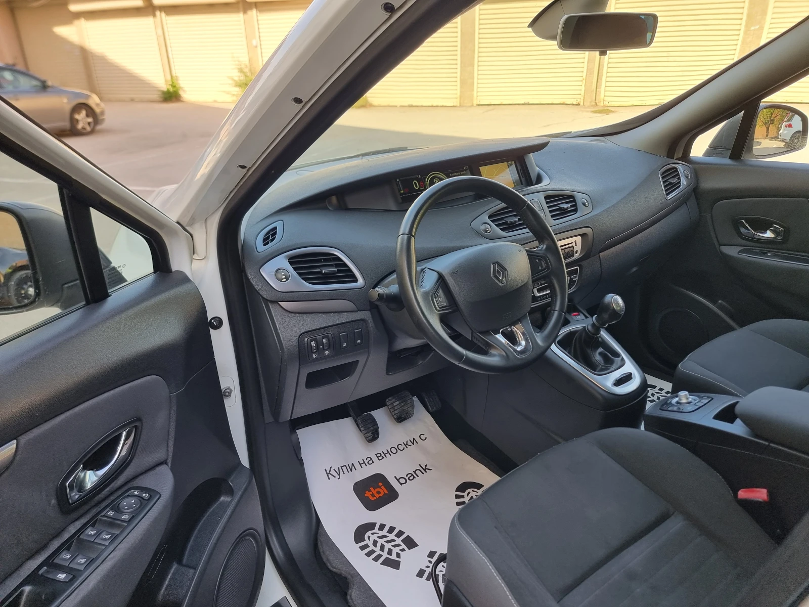 Renault Scenic 1.5dci* X-Mode* Limited , снимка 10 - Автомобили и джипове - 56234953