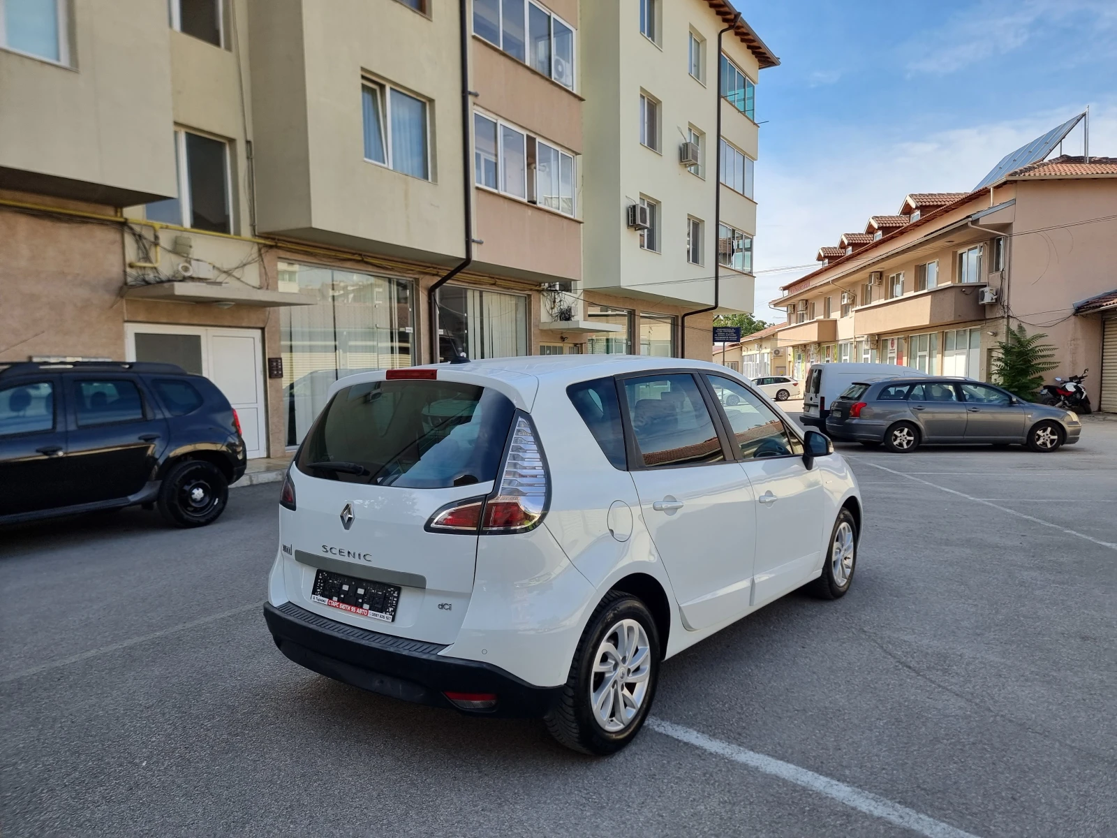 Renault Scenic 1.5dci* X-Mode* Limited , снимка 6 - Автомобили и джипове - 56234953