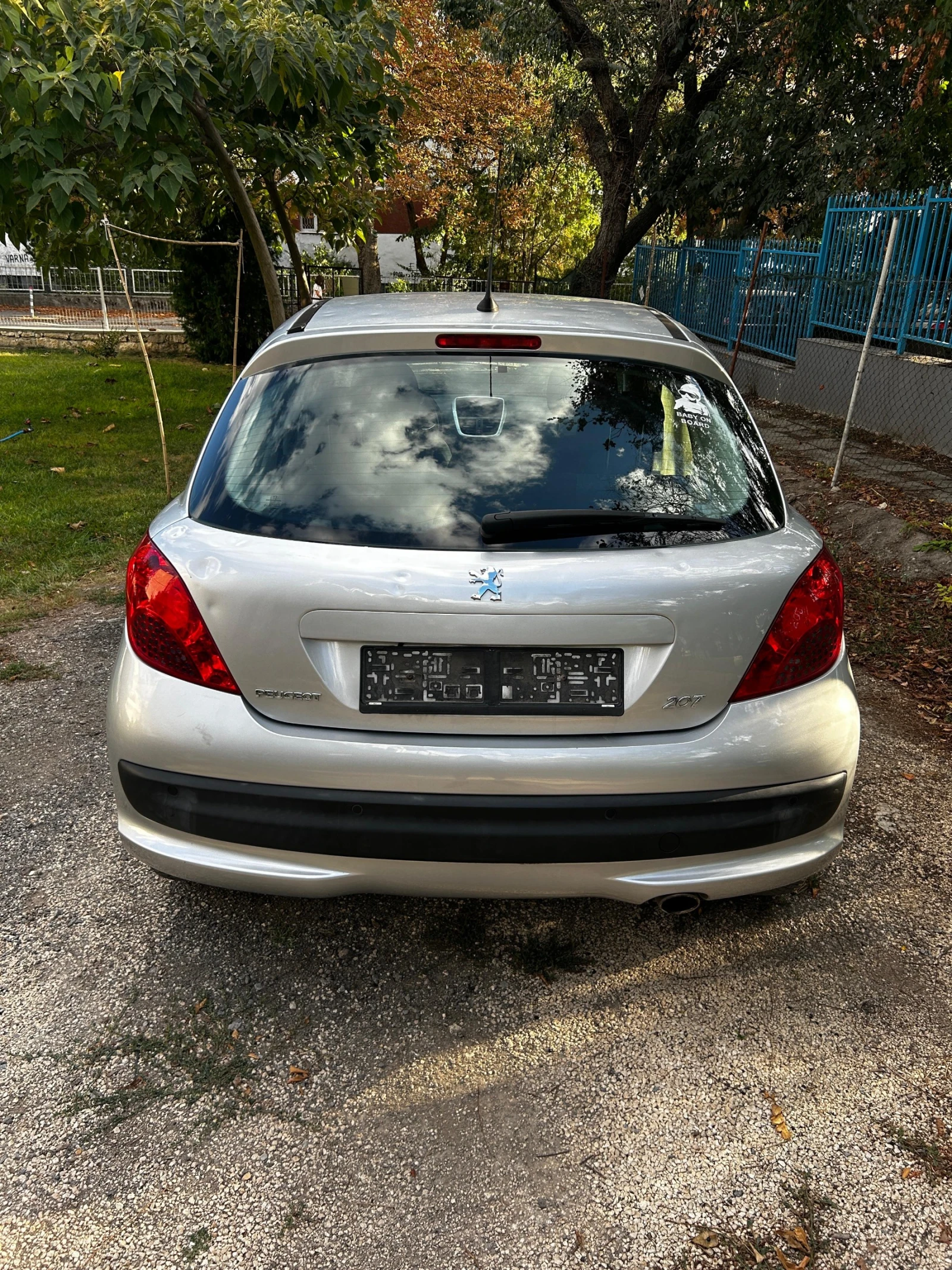 Peugeot 207, снимка 7 - Автомобили и джипове - 56302115