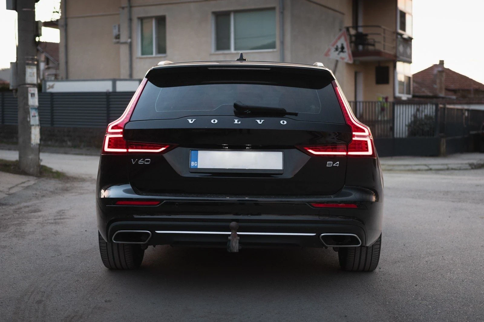 Volvo V60, снимка 6 - Автомобили и джипове - 56494591