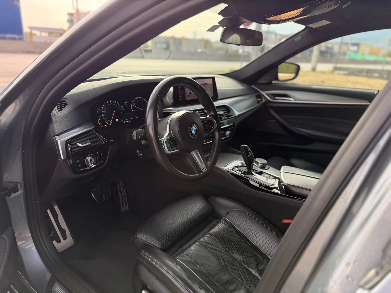 BMW 530 d RWD, снимка 9 - Автомобили и джипове - 56576838
