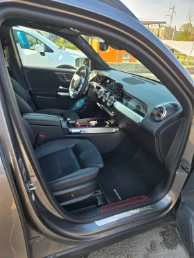 Mercedes-Benz GLB 200, снимка 15