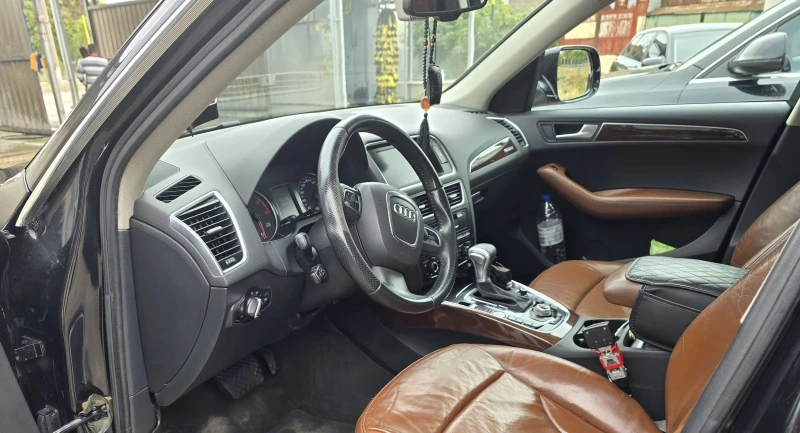 Audi Q5 Дистроник!!!, снимка 13 - Автомобили и джипове - 52518920