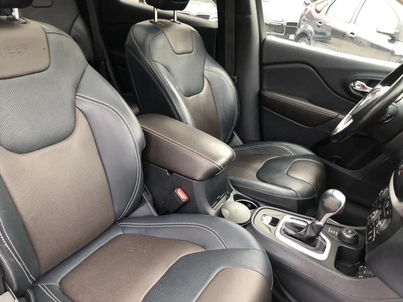 Jeep Cherokee LIMETED PANORAMA KAMERA, снимка 9 - Автомобили и джипове - 52059171