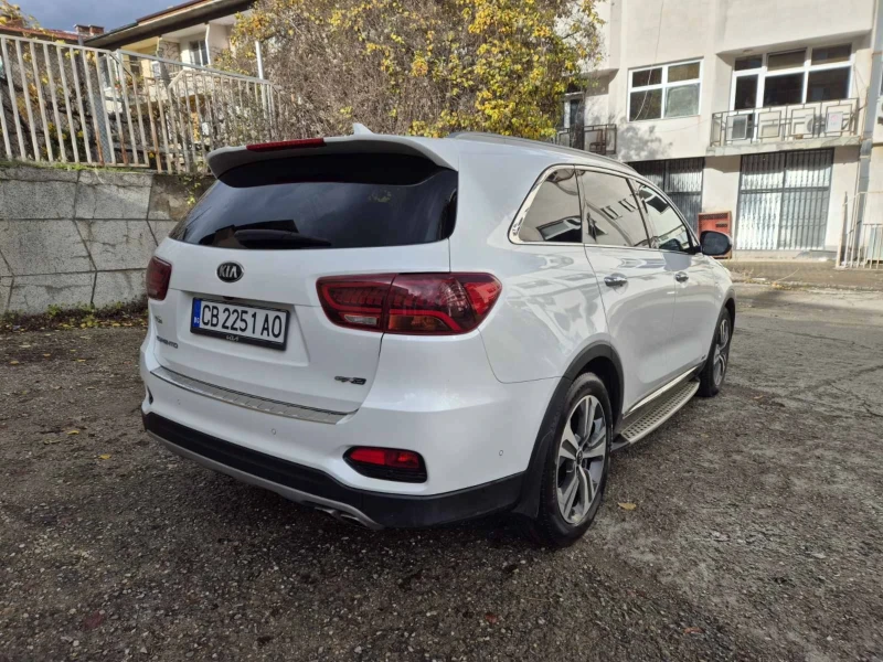Kia Sorento GT, снимка 3 - Автомобили и джипове - 53024929
