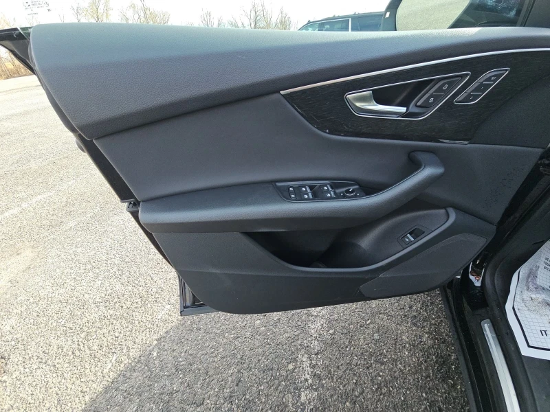 Audi Q8 PREMIUM 55 TFSI QUATTRO , снимка 9 - Автомобили и джипове - 53095494