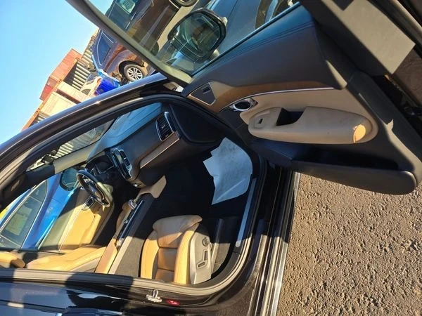 Volvo Xc90 Inskripshen, снимка 13 - Автомобили и джипове - 53610674