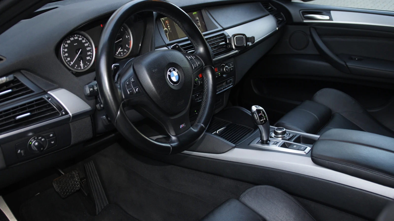 BMW X6 M50d M Performance - изображение 7