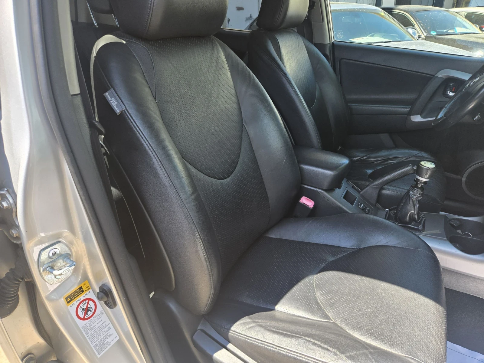 Toyota Rav4  - изображение 6