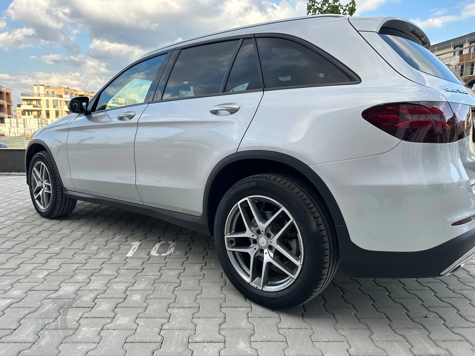 Mercedes-Benz GLC 300 AMG - изображение 4