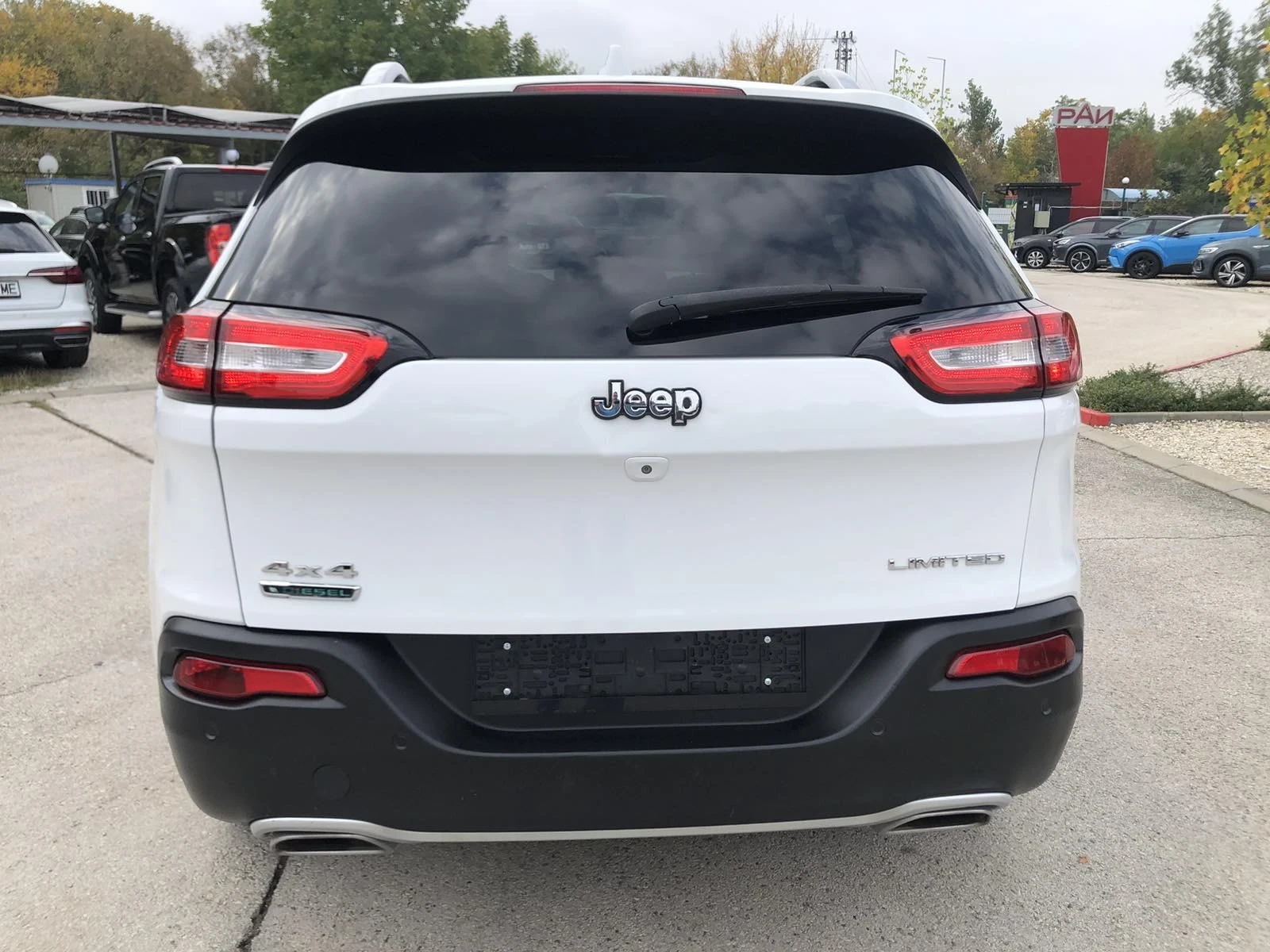 Jeep Cherokee LIMETED PANORAMA KAMERA - изображение 5