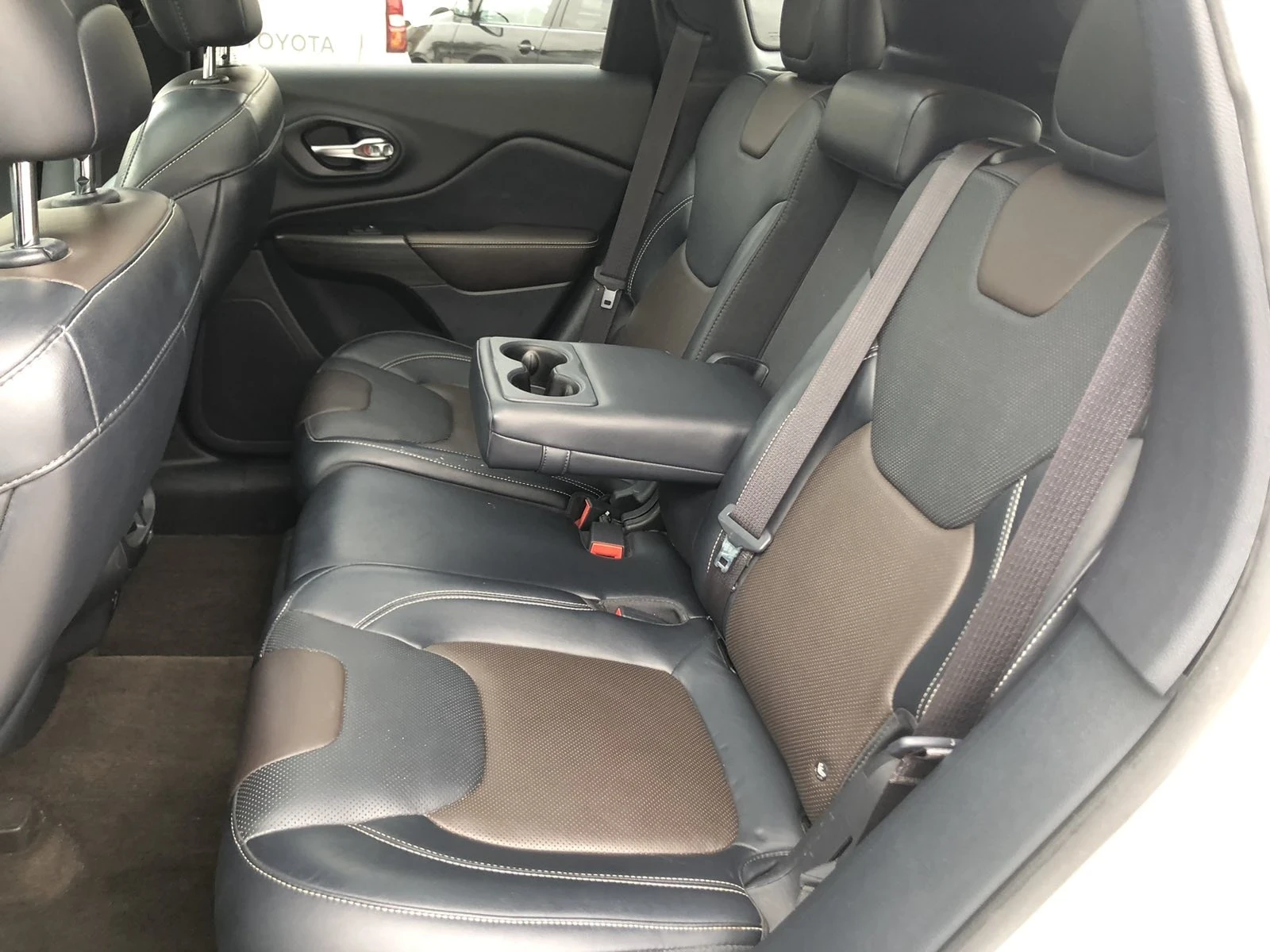 Jeep Cherokee LIMETED PANORAMA KAMERA - изображение 10
