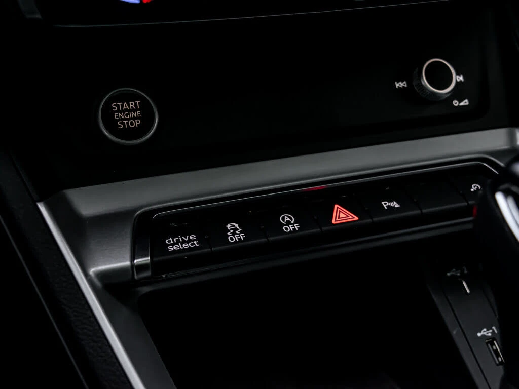 Audi Q3 45 TFSI* Quattr�* ���������* (���� �� ��) | Mobile.bg � ����������� 13