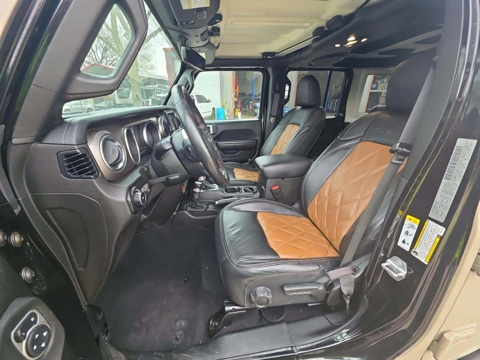 Jeep Wrangler Unlimited Rubicon - изображение 6