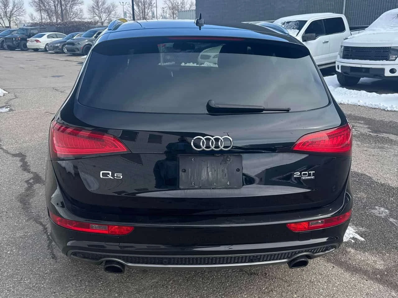 Audi Q5 * 2.0L Premium Plus * CARFAX * S LINE * B&O * , снимка 4 - Автомобили и джипове - 54047302