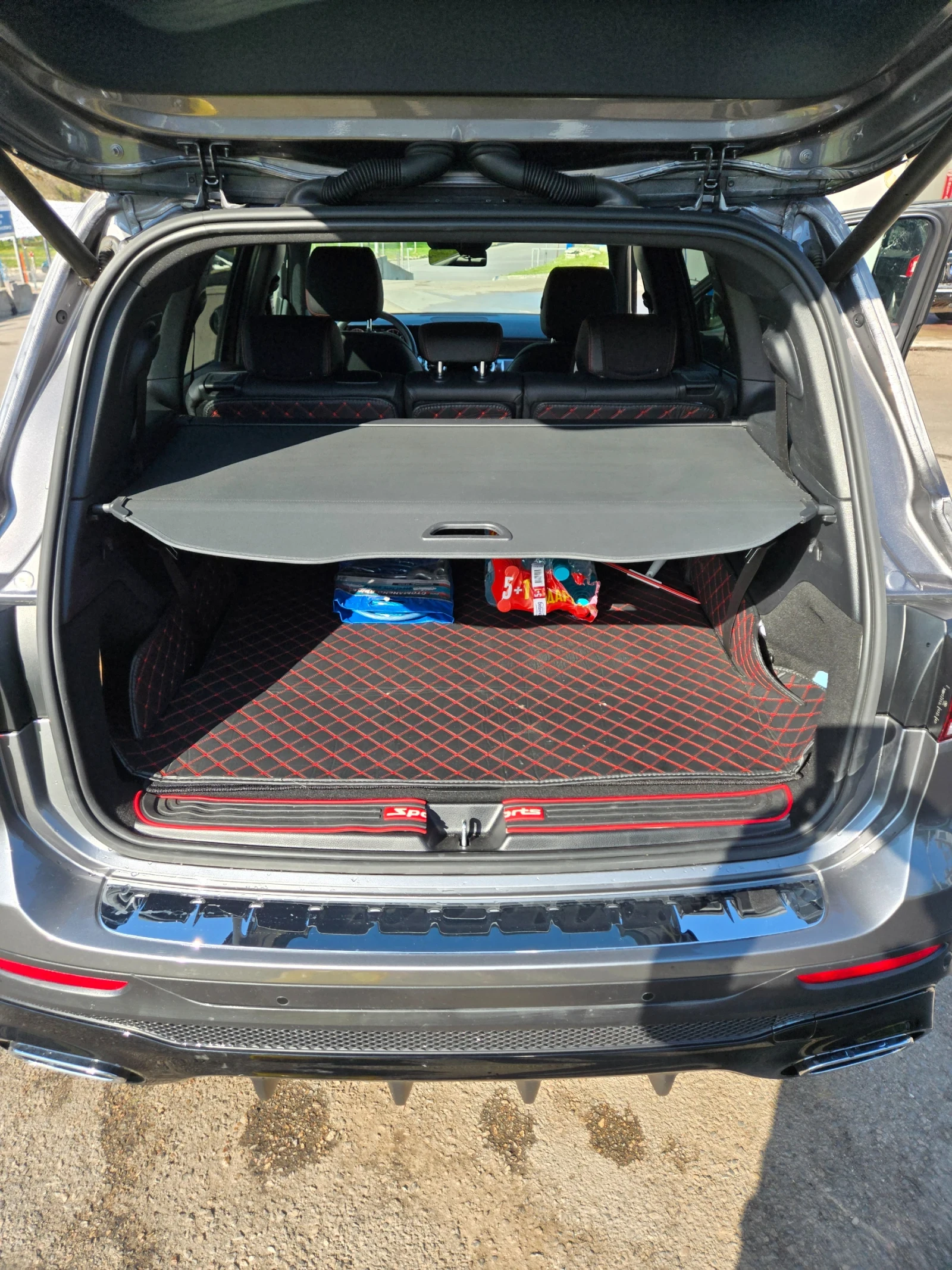 Mercedes-Benz GLB 200, снимка 17 - Автомобили и джипове - 54229500