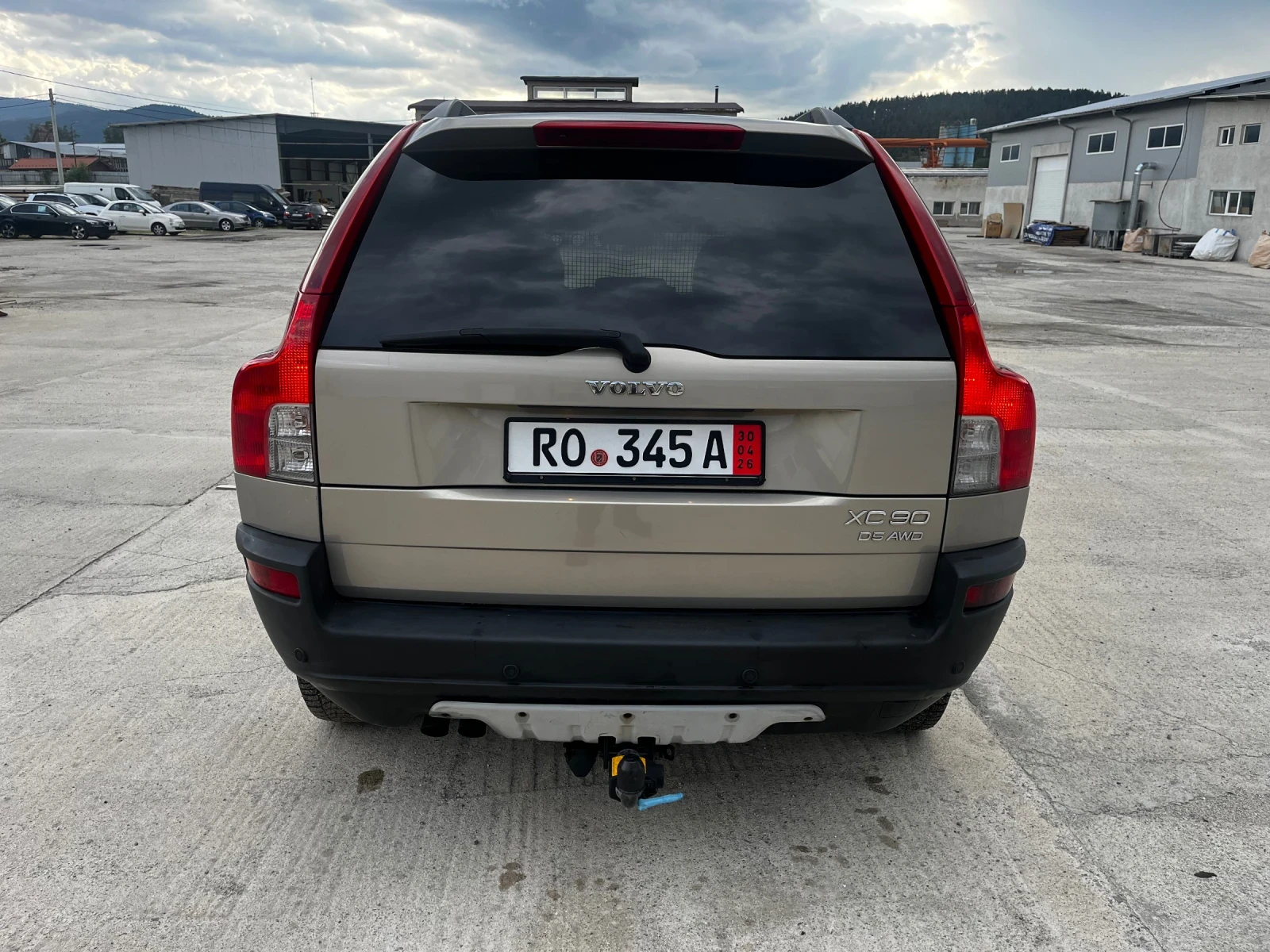 Volvo Xc90 2.4D5 AWD Подгреви, теглич, навигация, снимка 6 - Автомобили и джипове - 54766970