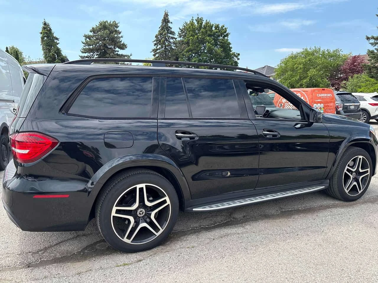 Mercedes-Benz GLS * 450 * CARFAX * БЕЗ ПЪРВОНАЧАЛНА ВНОСКА, снимка 3 - Автомобили и джипове - 55343846