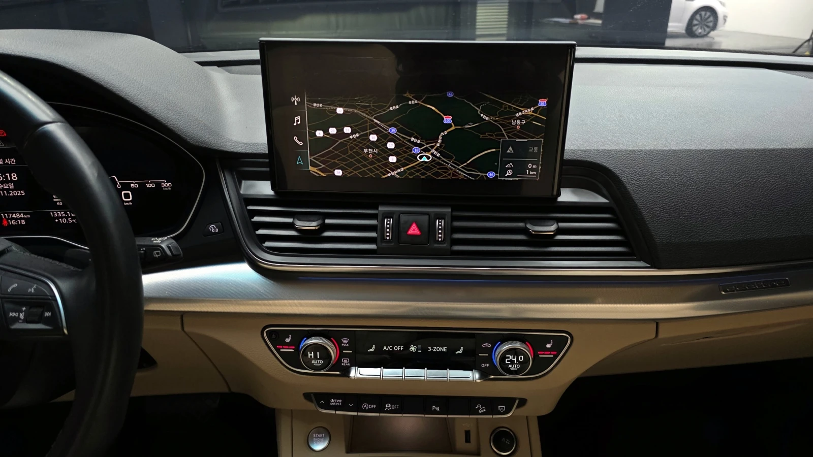 Audi Q5, снимка 16 - Автомобили и джипове - 55524406