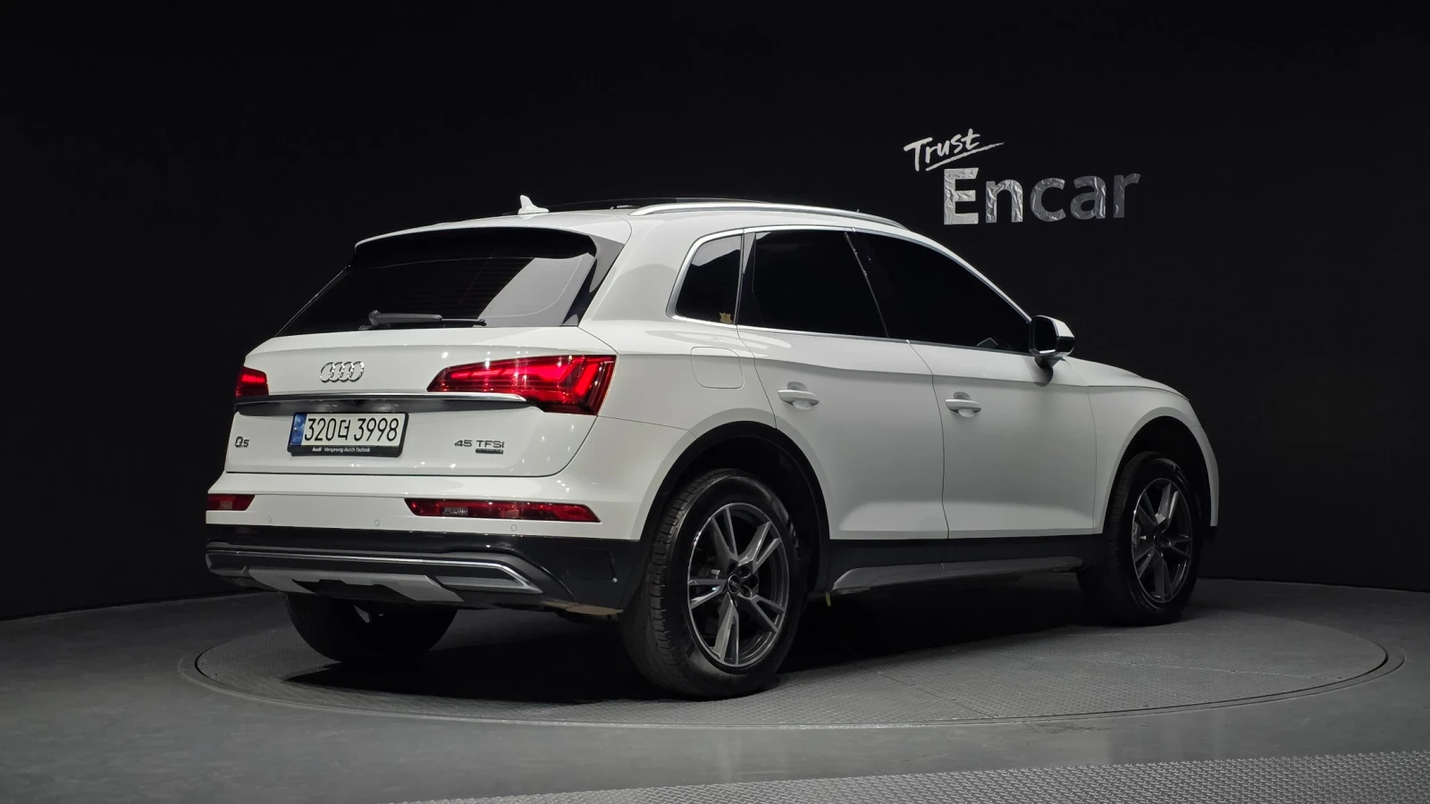 Audi Q5, снимка 2 - Автомобили и джипове - 55524406