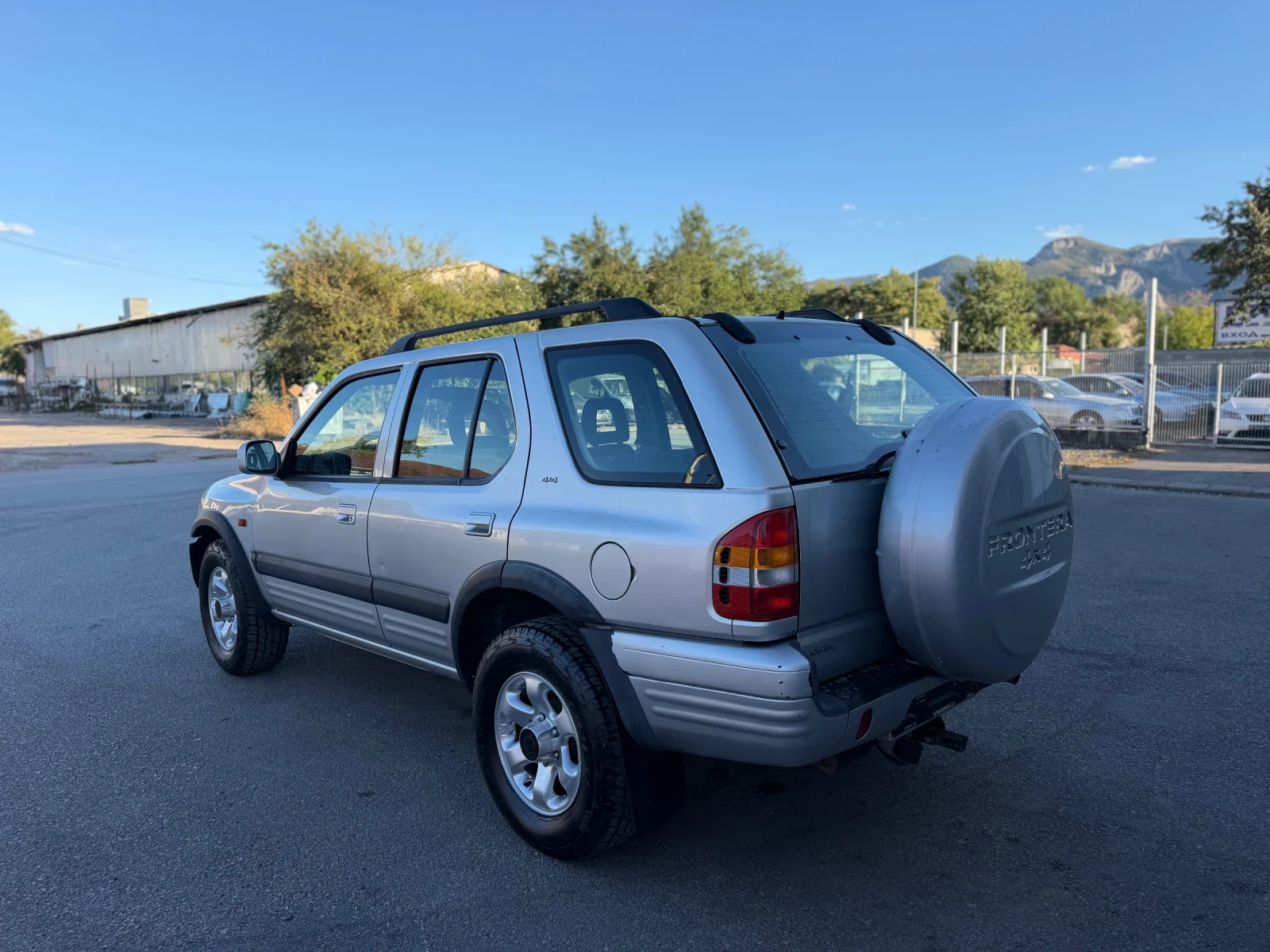 Opel Frontera 2.2DTL 4х4 КЛИМАТИК, снимка 3 - Автомобили и джипове - 55966186
