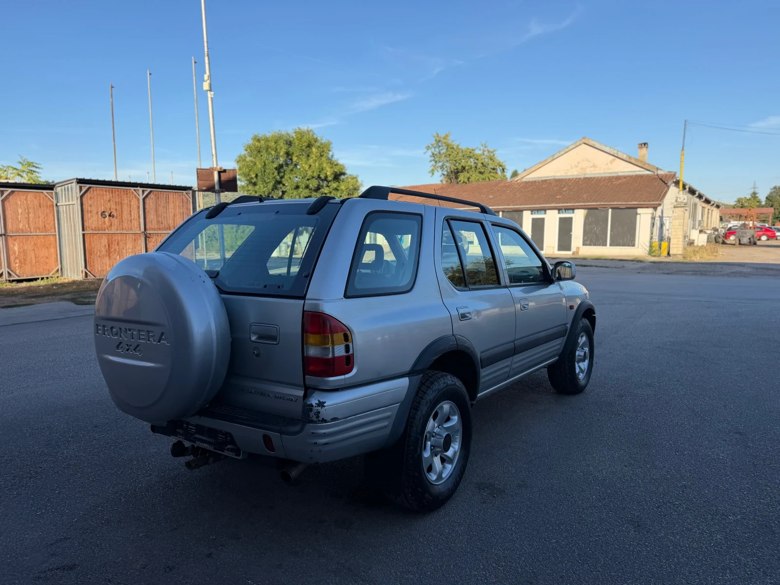 Opel Frontera 2.2DTL 4х4 КЛИМАТИК, снимка 4 - Автомобили и джипове - 55966186
